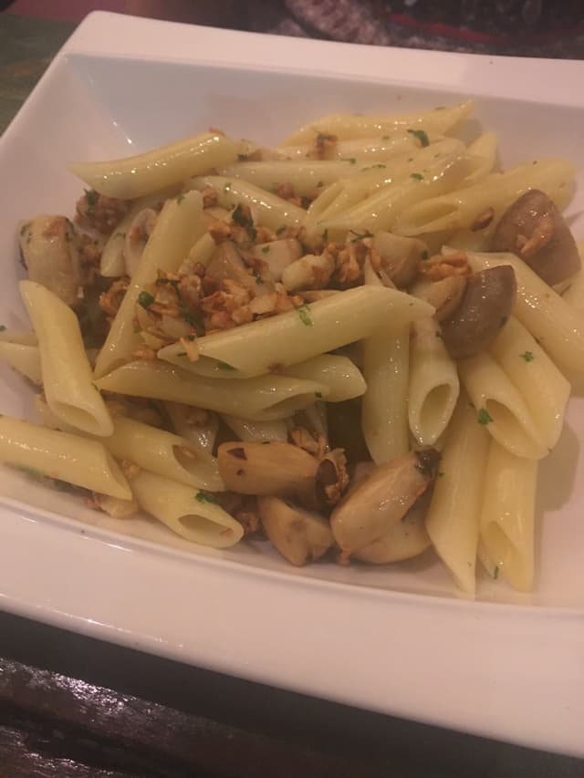 菜肴“Mushroom Pasta”的照片