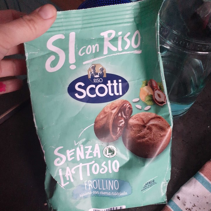 photo of Riso Scotti Frollino ripieno con crema nocciola shared by @matiotto on  01 Jan 2022 - review