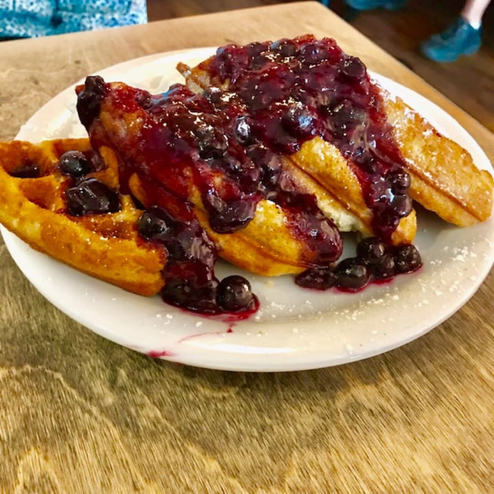 photo of Nectar Cafe Berries and Cream Waffle shared by @pdxveg on  10 Sep 2019 - review