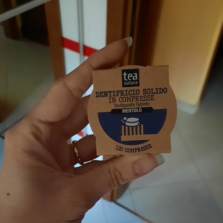 review photo of Tea Natura Dentifricio solido in compresse al mentolo shared by @nenelapepe on 03 May 2022 - review