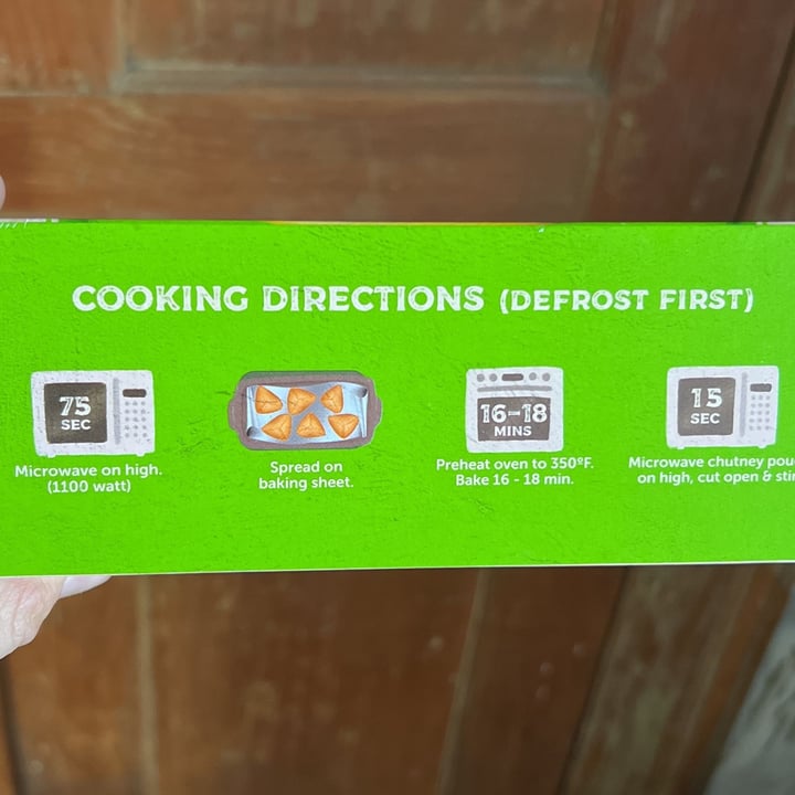 review photo of Deep Indian Kitchen Potato & Pea Samosas shared by @annielufkin on 04 Apr 2022 - review