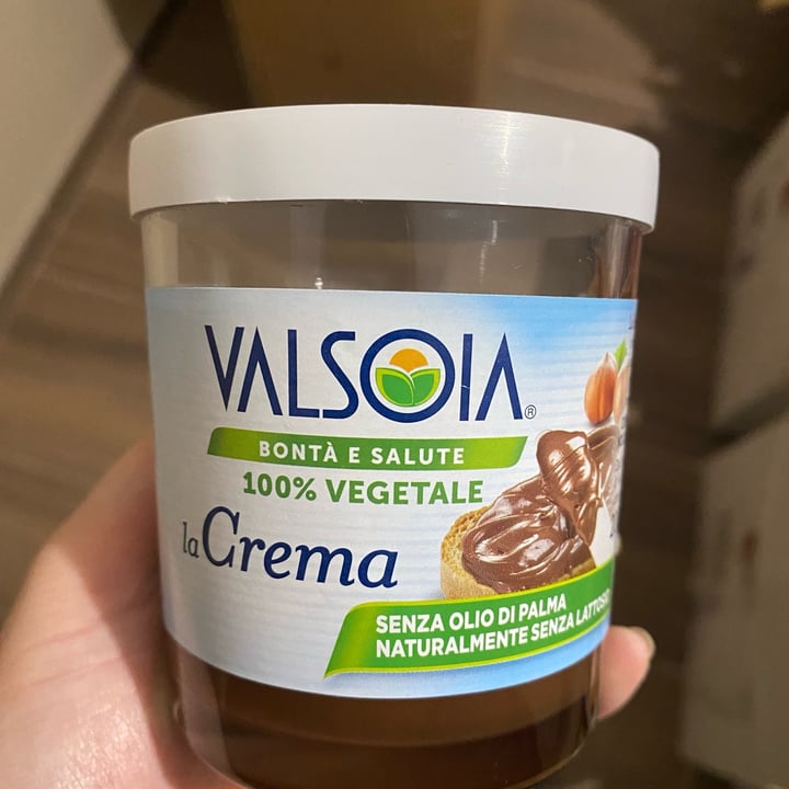 photo of Valsoia Crema alla nocciola shared by @andrateodorescu on  03 May 2022 - review
