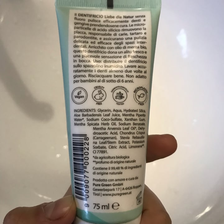 photo of Liebe die natur Dentifricio shared by @cxxxx on  08 Dec 2021 - review