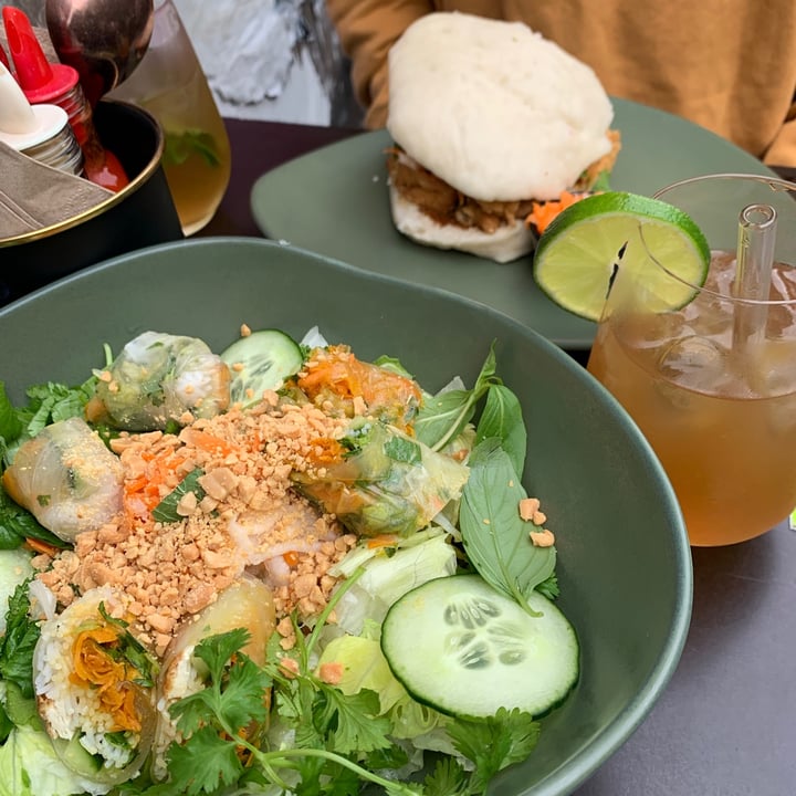 photo of BAN CANTEEN Summerroll Bowl shared by @lenamarie98 on  15 Aug 2021 - review