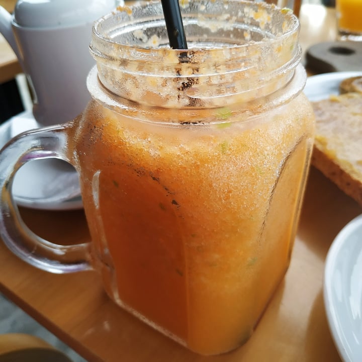 photo of Donde te Dije bar Jugo De Naranja, Zanahoria Y Manzana shared by @maca1991 on  25 Feb 2022 - review