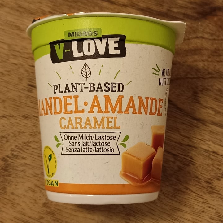 photo of Migros V-Love Plant Based Mandel-Caramel shared by @anna22 on  17 Mar 2022 - review