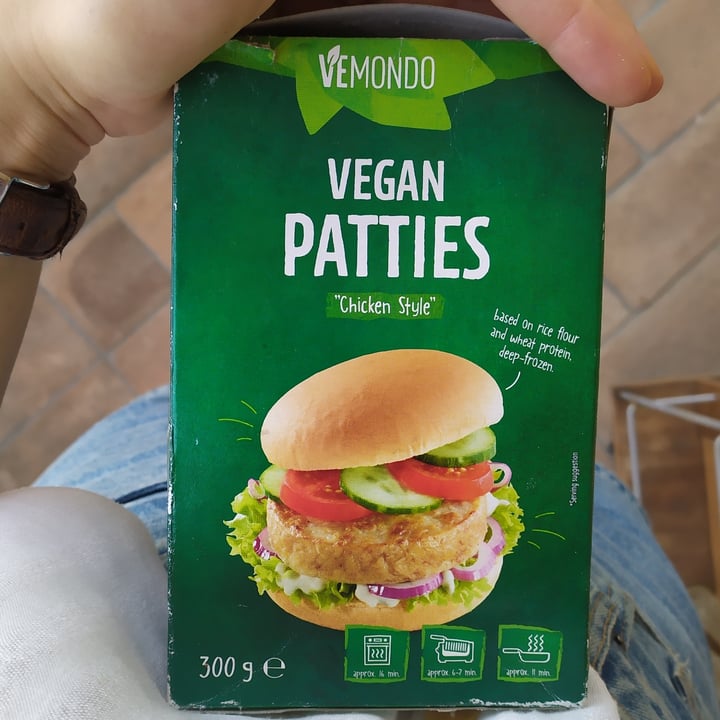 photo of Vemondo Vegan Patties Chicken Style shared by @iglooo on  03 Aug 2022 - review