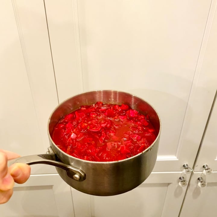 photo of Dworek Soup Ukrainian Borsch shared by @sarahrosepat on  13 Oct 2021 - review