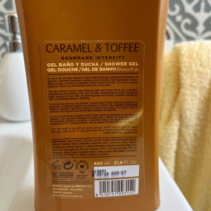 photo of Tulipán negro Gel Delicious caramel cream coffee shared by @elenaxgr on  08 Jul 2022 - review