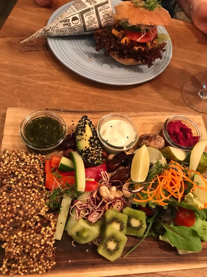 review photo of Vrohstoff Röhköstliche Platte/ raw platter shared by @charlyy on 03 Dec 2019 - review