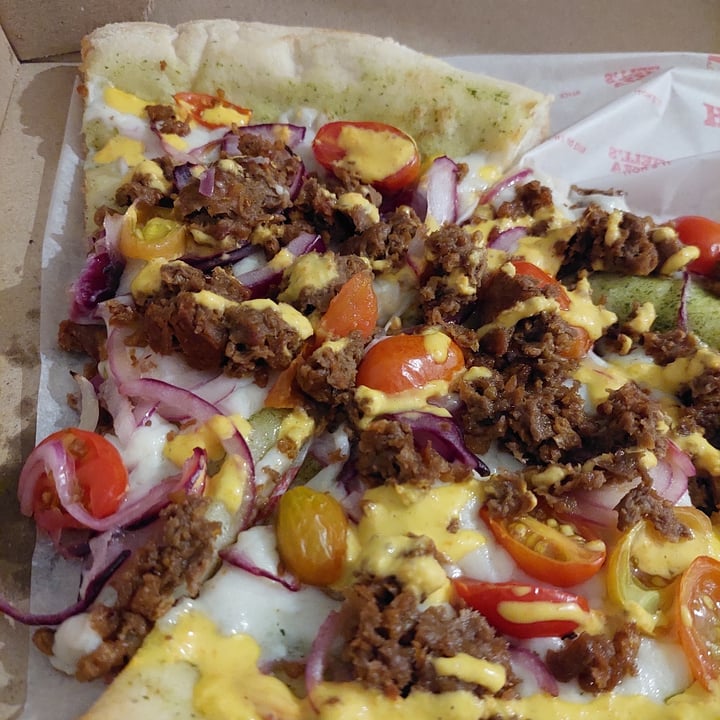 photo of Hell’s Pizza Not Guilty shared by @tuliana on  06 Mar 2022 - review