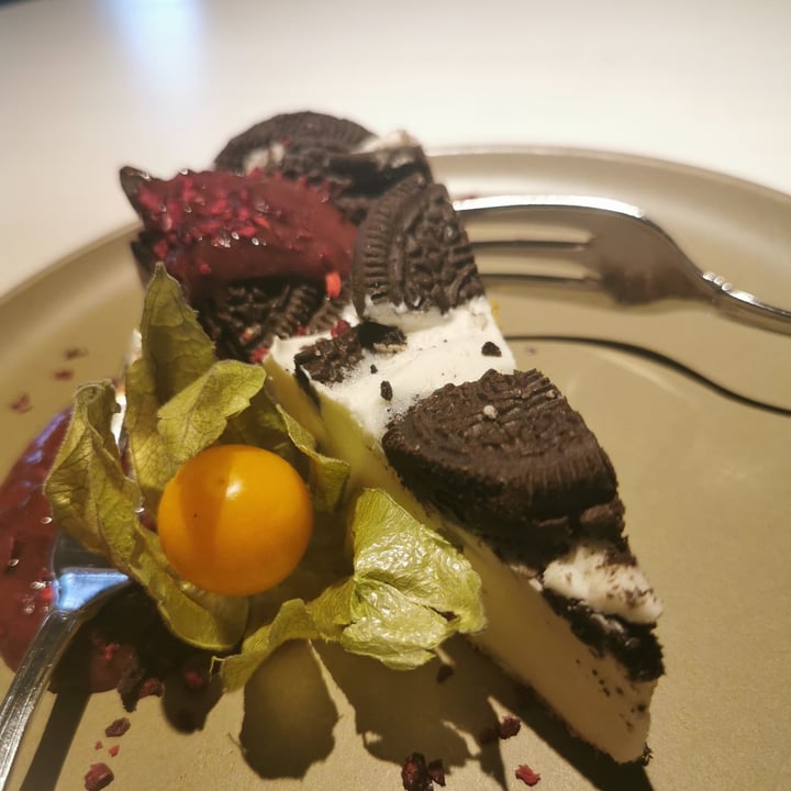 photo of Vegan Restoran V Oreo Cake shared by @malaff on  01 May 2022 - review