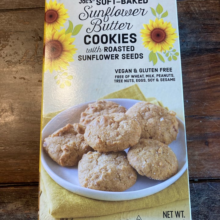 photo of Trader Joe's Soft Baked Sunflower Butter Cookies shared by @aprilrain on  02 Jun 2022 - review