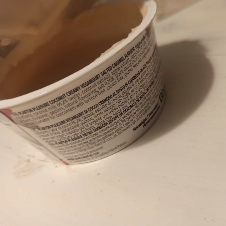 photo of planton pleasure creamy vegangurt shared by @bitterness on  11 Jan 2023 - review