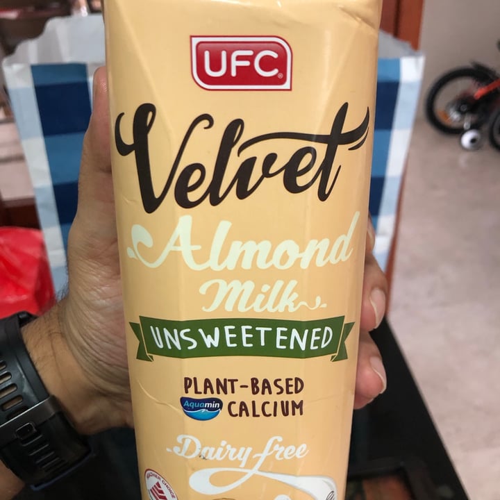 photo of UFC Almond Milk Unsweetened shared by @clav on  25 Sep 2021 - review