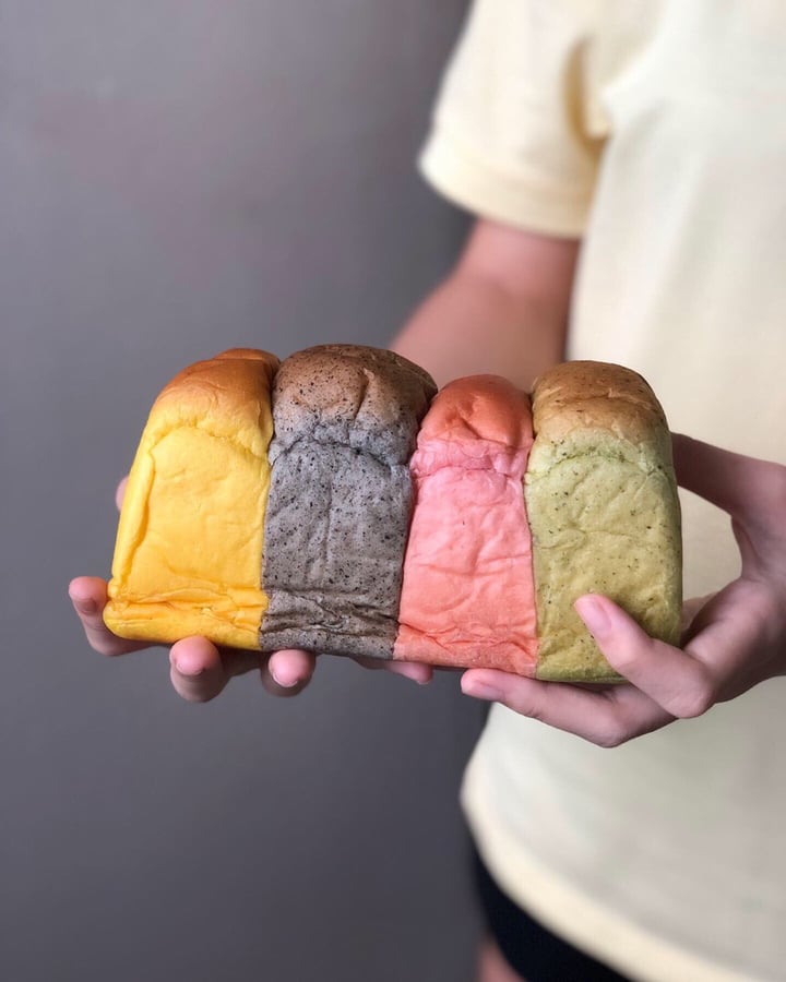 photo of Almond Bakery (Vegetarian) Multi Coloured Bread Loaf shared by @peasfulpea on  19 May 2019 - review
