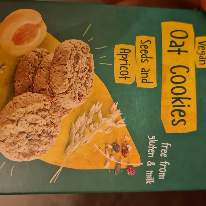 photo of Vemondo Vegan Oat Cookies Seeds and Apricot shared by @alecolz on  01 Apr 2022 - review