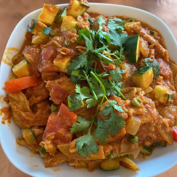 photo of Plantitude Veggie Butter Chicken shared by @veganmika on  06 Jun 2021 - review