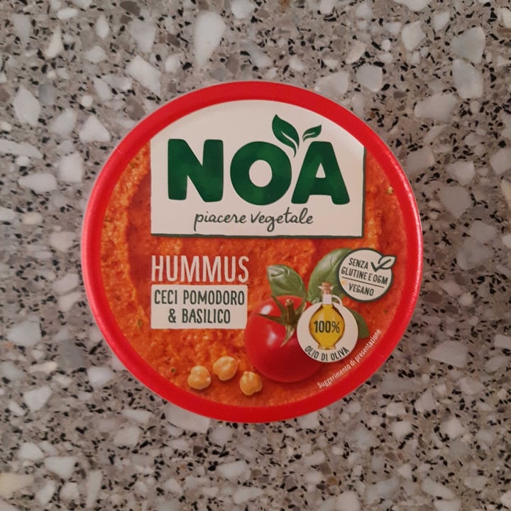 photo of noa piacere vegetale Hummus Ceci Pomodoro & Basilico shared by @mariuccioemary on  21 Jul 2022 - review
