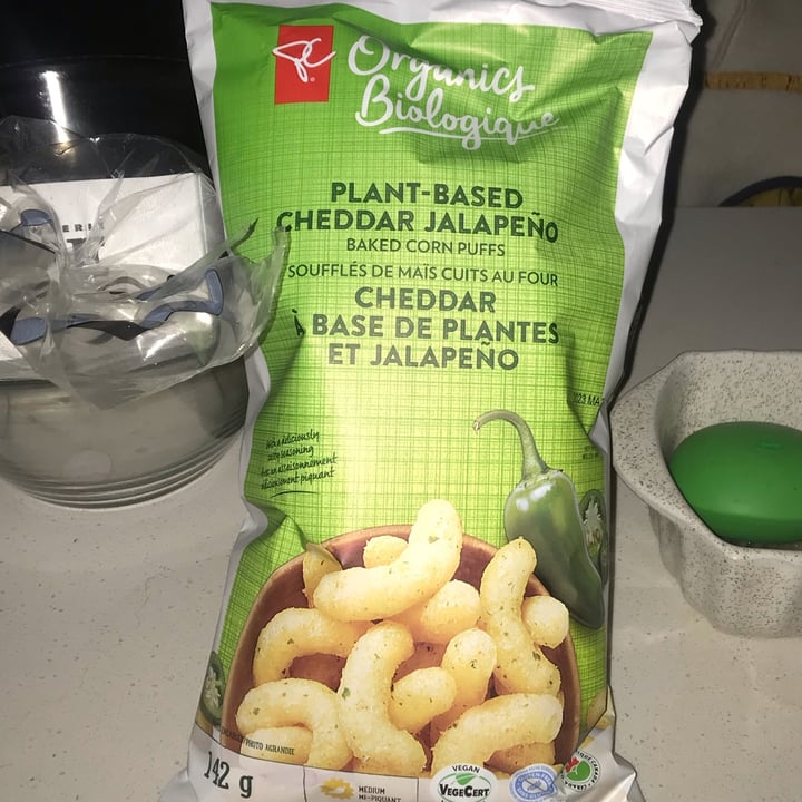 photo of President's Choice Cheddar jalapeño corn puffs shared by @malcolmcg on  18 Sep 2022 - review