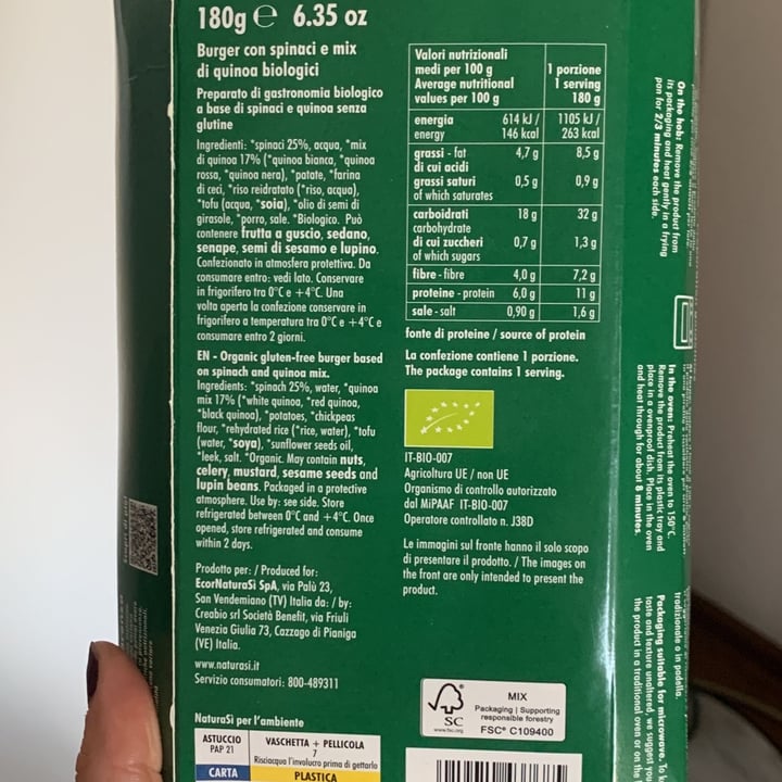 review photo of Natura Sì burger con spinaci e mix di quinoa shared by @susannatuttapanna5 on 25 May 2022 - review