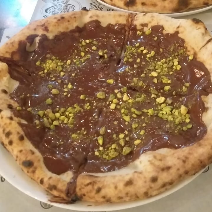 photo of Pizza Youth Pizza de chocolate e pistache shared by @fabyservilha on  13 Jun 2022 - review