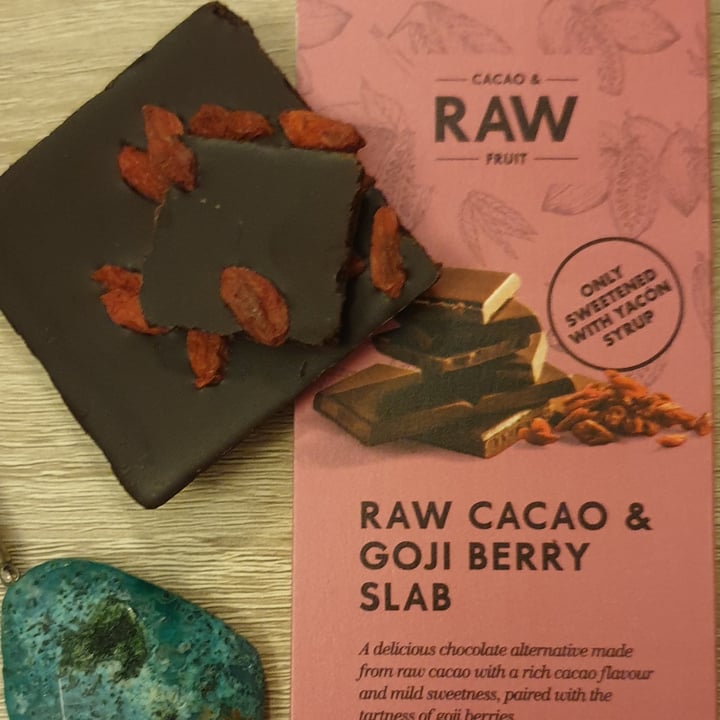 photo of Woolworths Food Raw Cacao & Goji Berry Slab shared by @petralaranjo on  26 Aug 2020 - review