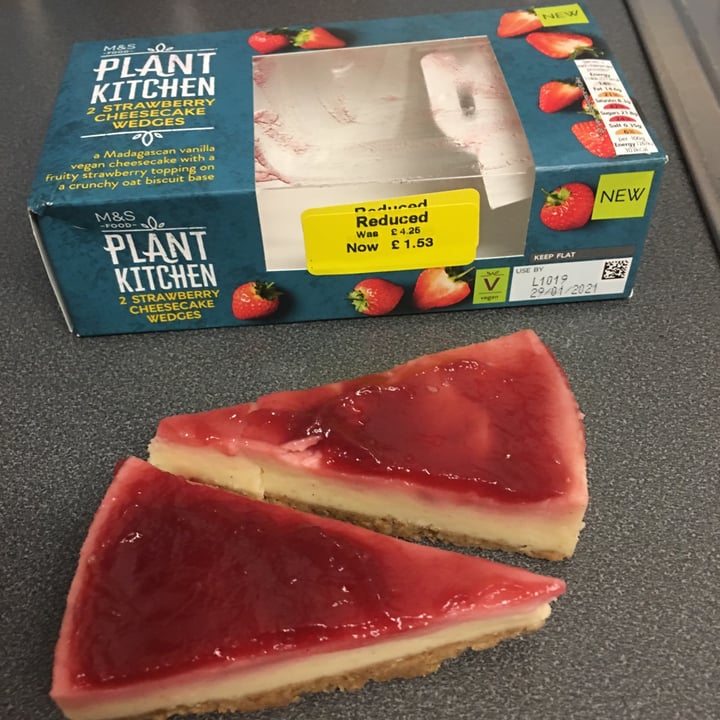 photo of Plant Kitchen (M&S) 2 Strawberry Cheesecake Wedges shared by @dandan4 on  29 Jan 2021 - review