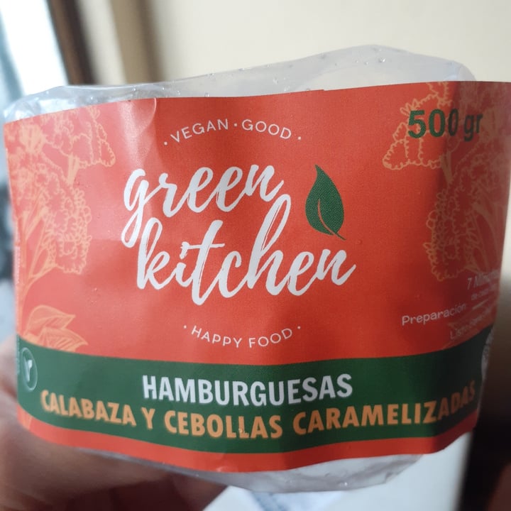 photo of Green kitchen Hamburguesas calabaza y cebolla caramelizada shared by @iviisc on  15 May 2021 - review