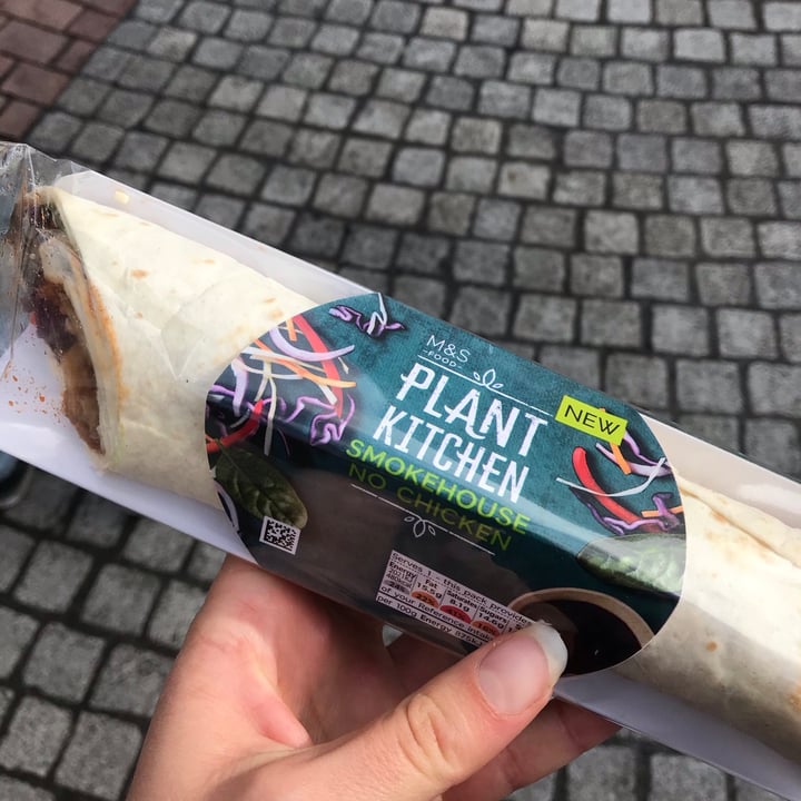 photo of Plant Kitchen (M&S) No Chicken Smokehouse Wrap shared by @kirstend94 on  25 Jul 2020 - review