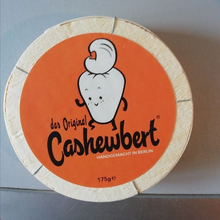 photo of Cashewbert Das Original Cashewbert shared by @marafox on  08 Apr 2020 - review
