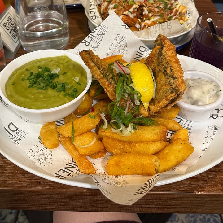 photo of Unity Diner The UD Tofish & Chips shared by @leratonsaveur on  04 Dec 2022 - review