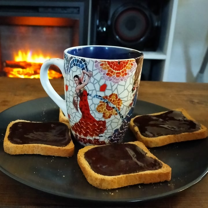 review photo of Lindt 70% Cacao Fondente Intenso shared by @larabeans on 27 Apr 2022 - review