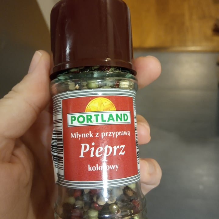 photo of Portland Peppercorn grinder shared by @veroprema on  31 Jul 2020 - review