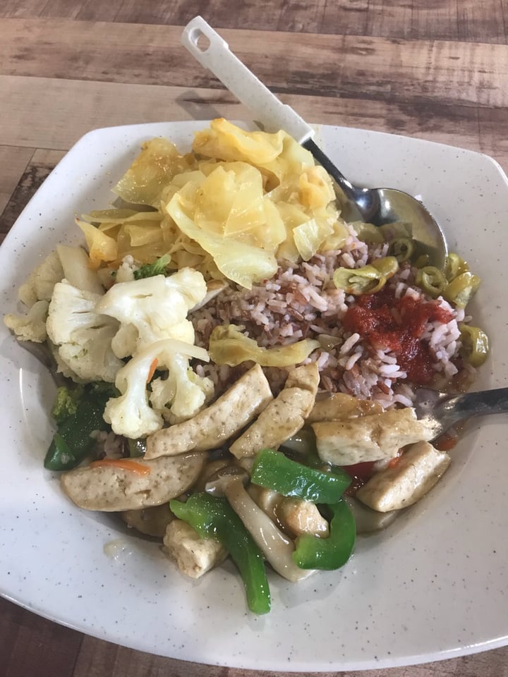 photo of NUS Science Canteen (Frontier Phase 1) Vegetarian Economical Rice shared by @peasfulpea on  18 Oct 2019 - review