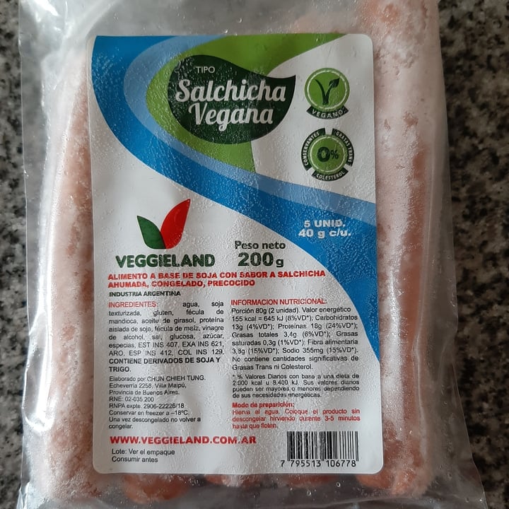 photo of Veggieland Salchichas Veganas shared by @robertina on  27 Jul 2020 - review