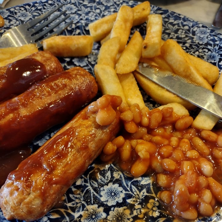 review photo of The Wagon & Horses - JD Wetherspoon vegan sausage chips and beans shared by @jonwoodler on 25 Jun 2022 - review