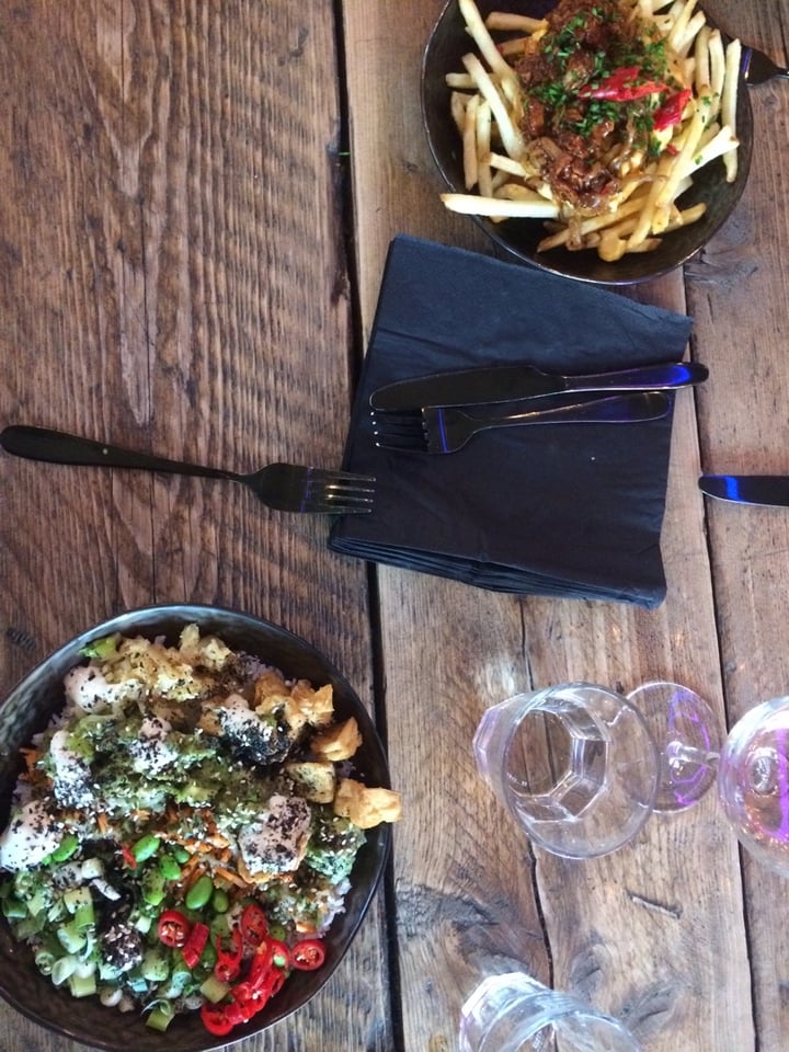 review photo of Make No Bones Poke Bowl shared by @rhiannamann on 14 Oct 2019 - review