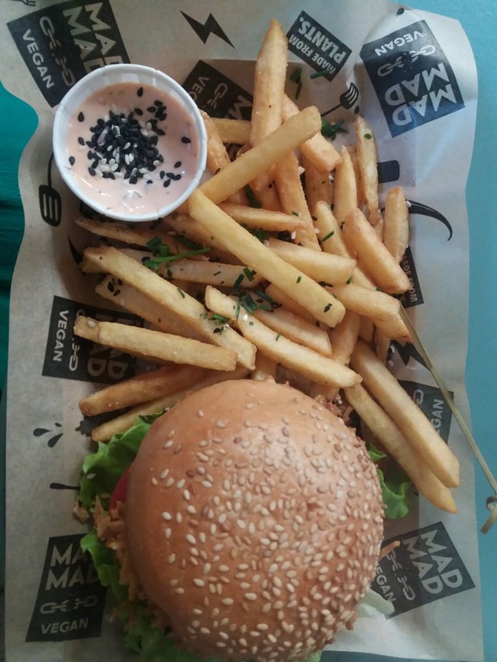 photo of Mad Mad Vegan Beyond burger shared by @isabelc on  31 Aug 2019 - review