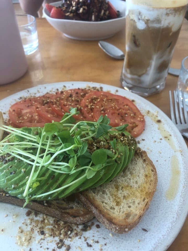 photo of Nude Sisters Whole Food Kitchen Avocado On Toast shared by @bryannajordan on  03 Feb 2020 - review