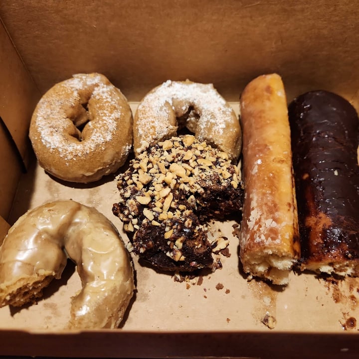 review photo of Mighty-O Donuts Pumpkin Spice Cake Donut shared by @dawntime on 14 Oct 2022 - review