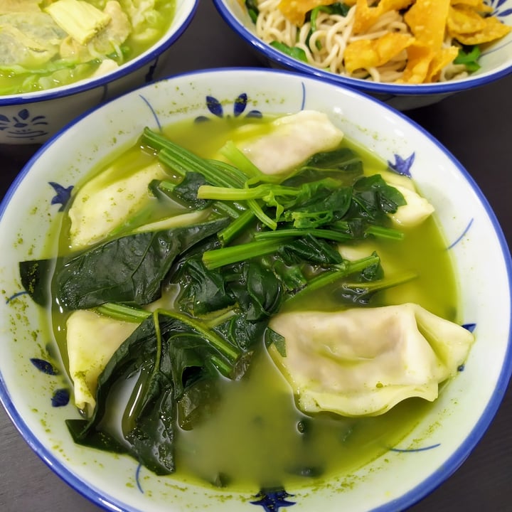 photo of 729 Vegan Basil Dumpling Soup shared by @windgal on  04 Jan 2022 - review