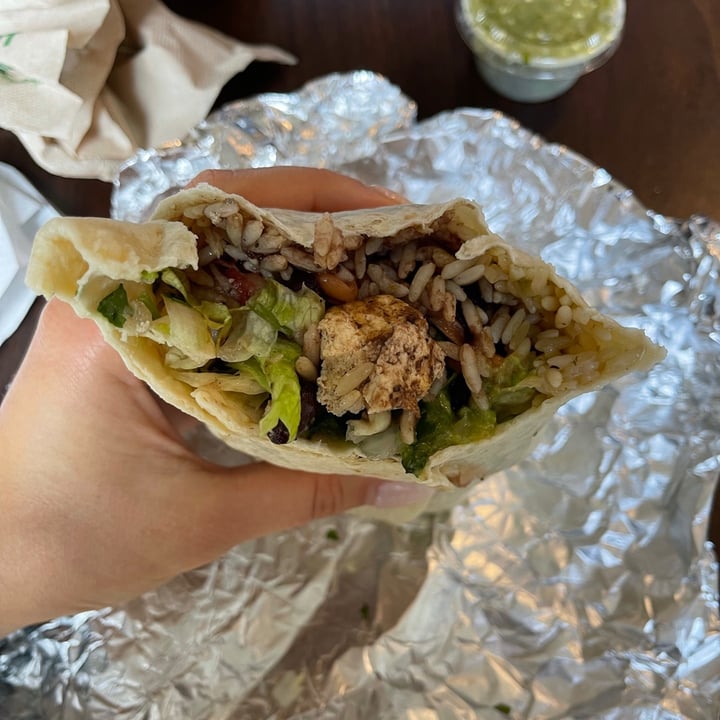 review photo of Moe's Southwest Grill Tofu Homewrecker Burrito shared by @jamiewoodrum on 10 Sep 2021 - review
