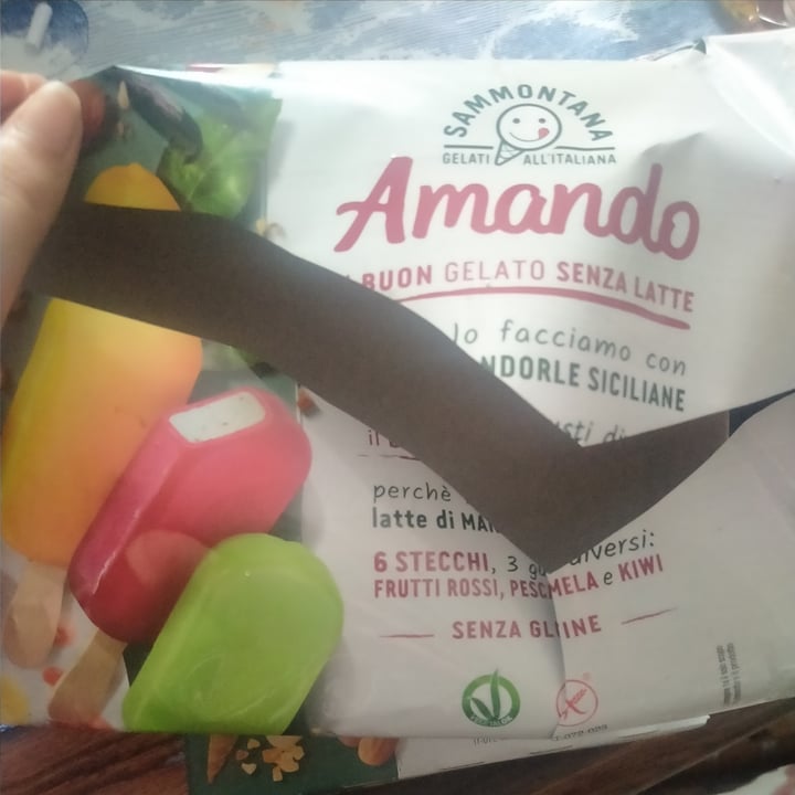review photo of Sammontana 6 stecchi frutti rossi, pesca, mela e kiwi shared by @gloriagrossi on 08 Sep 2022 - review