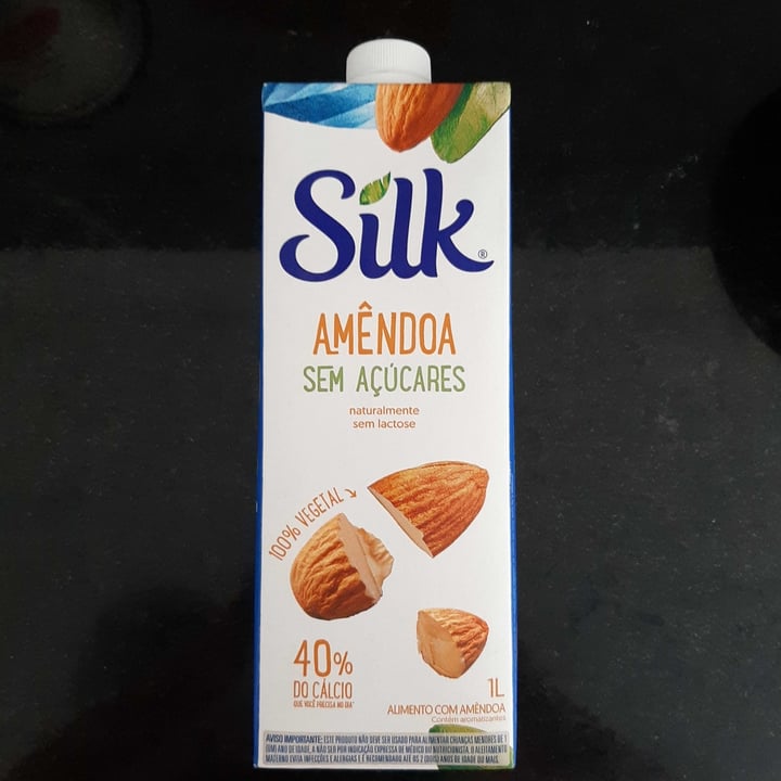 review photo of Silk Alimento com amêndoa shared by @isabelaparron on 19 Sep 2021 - review