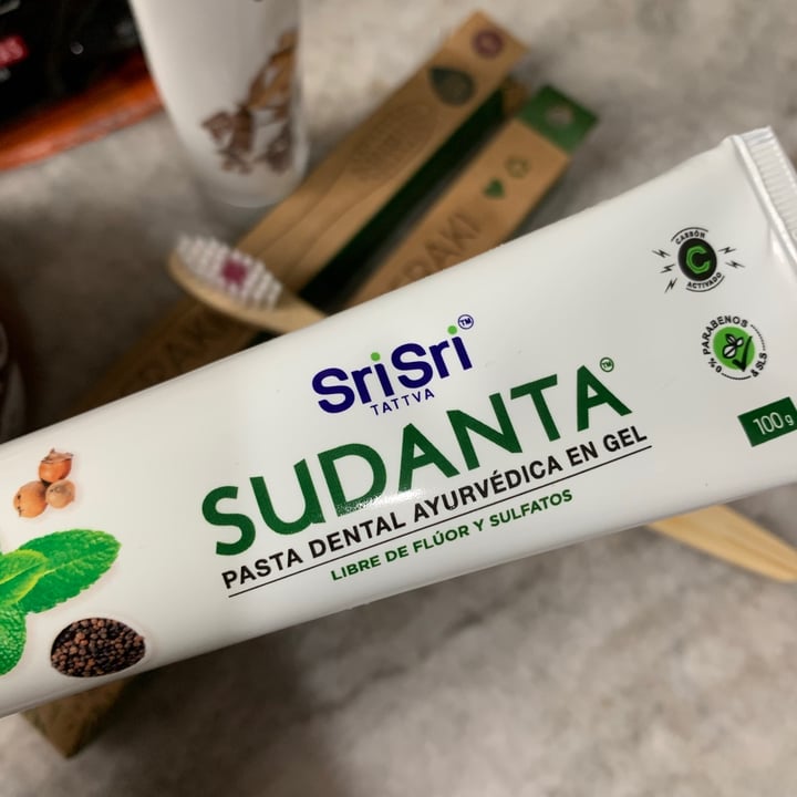 photo of SriSri Tattva Pasta Dental Ayurvédica Sudanta shared by @nataliafiasconaro on  30 Sep 2020 - review