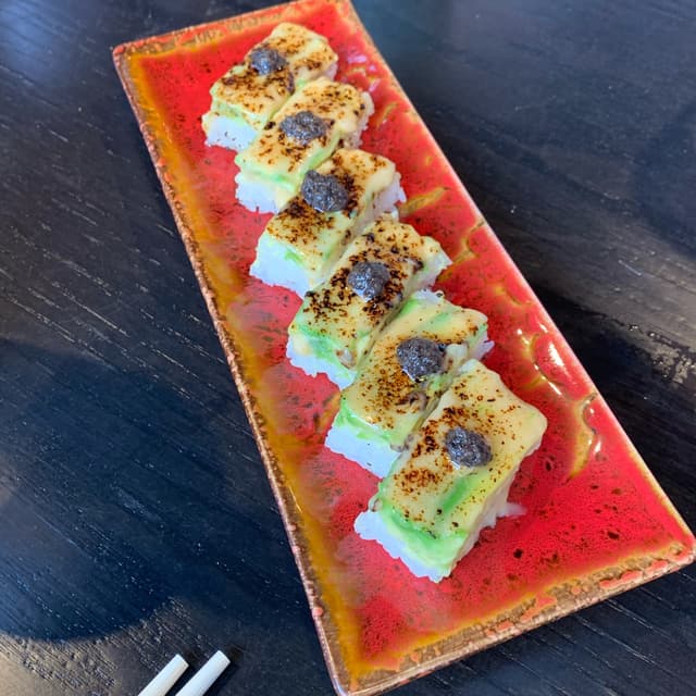 「Torched and Pressed Sushi」の料理の写真