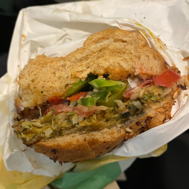 review photo of Subway Spicy Veggie shared by @sadnekochan on 02 May 2022 - review