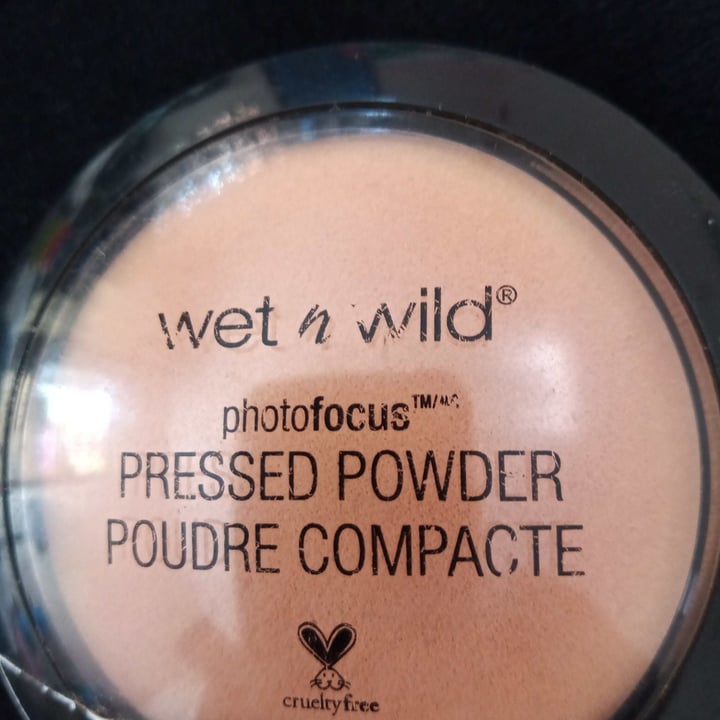 photo of Wet n Wild Beauty Maquillaje en polvo shared by @juliachpz on  24 Oct 2020 - review