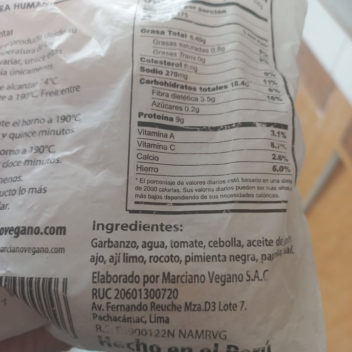 photo of Marciano Vegano Patitas picantes sin pollo shared by @alessa182 on  07 Sep 2022 - review